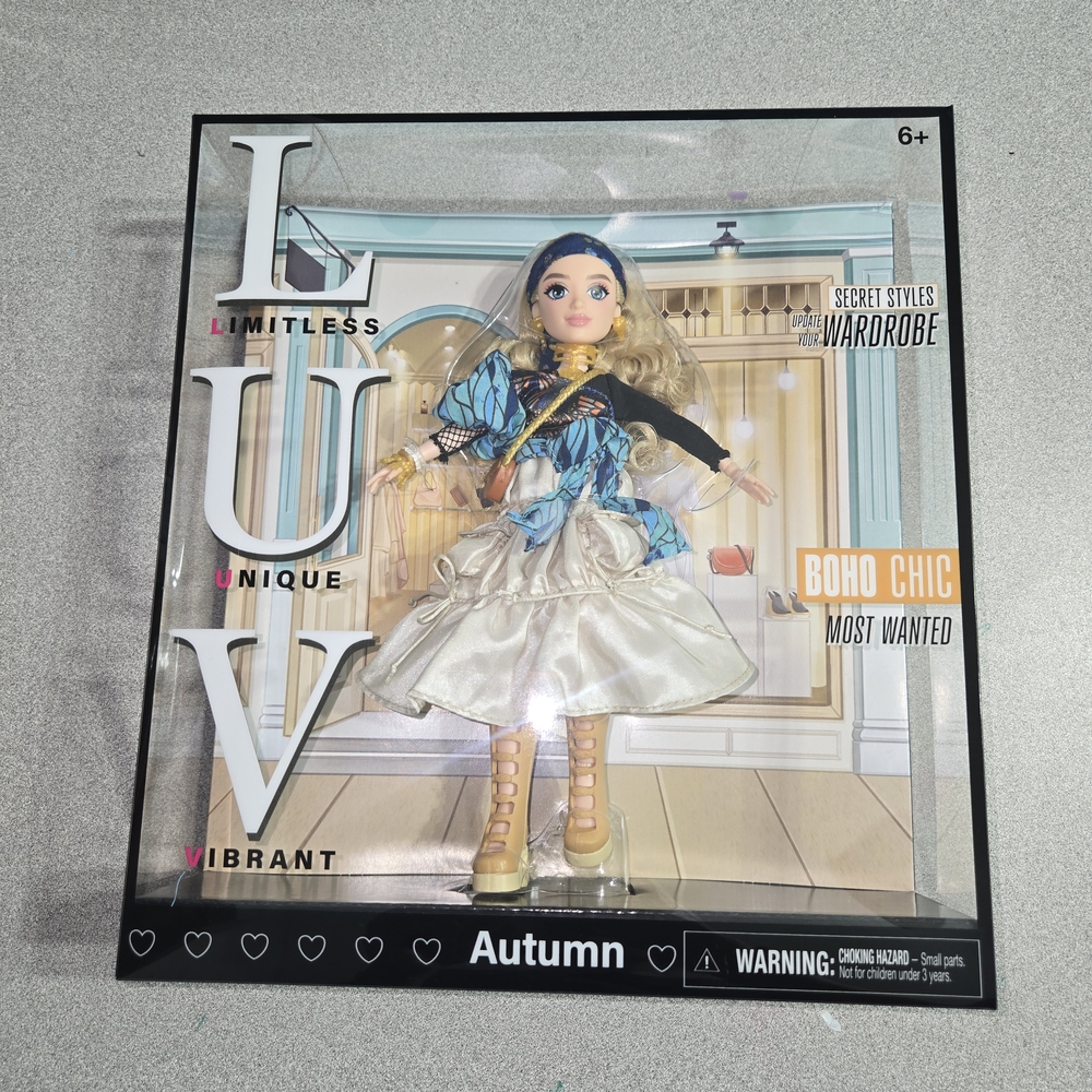 LUV‎ Premium Fashion Doll - Autumn